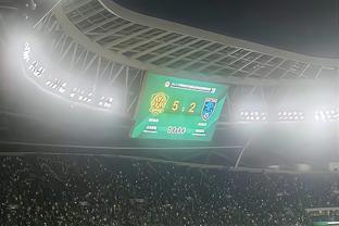 塔利亚菲科恭喜梅西获得FIFA最佳：我都倦了大哥，再次恭喜你莱奥